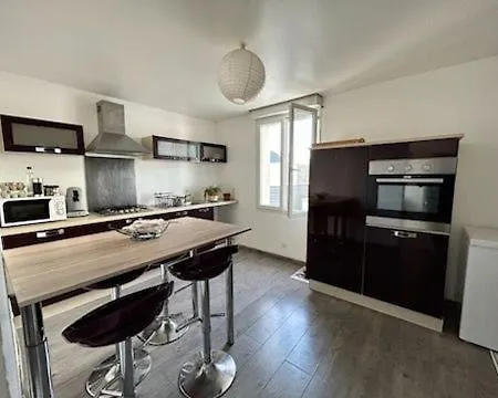 Cosy Situe Pres De Nimes شقة Bouillargues