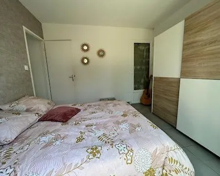 Cosy Situe Pres De Nimes شقة Bouillargues
